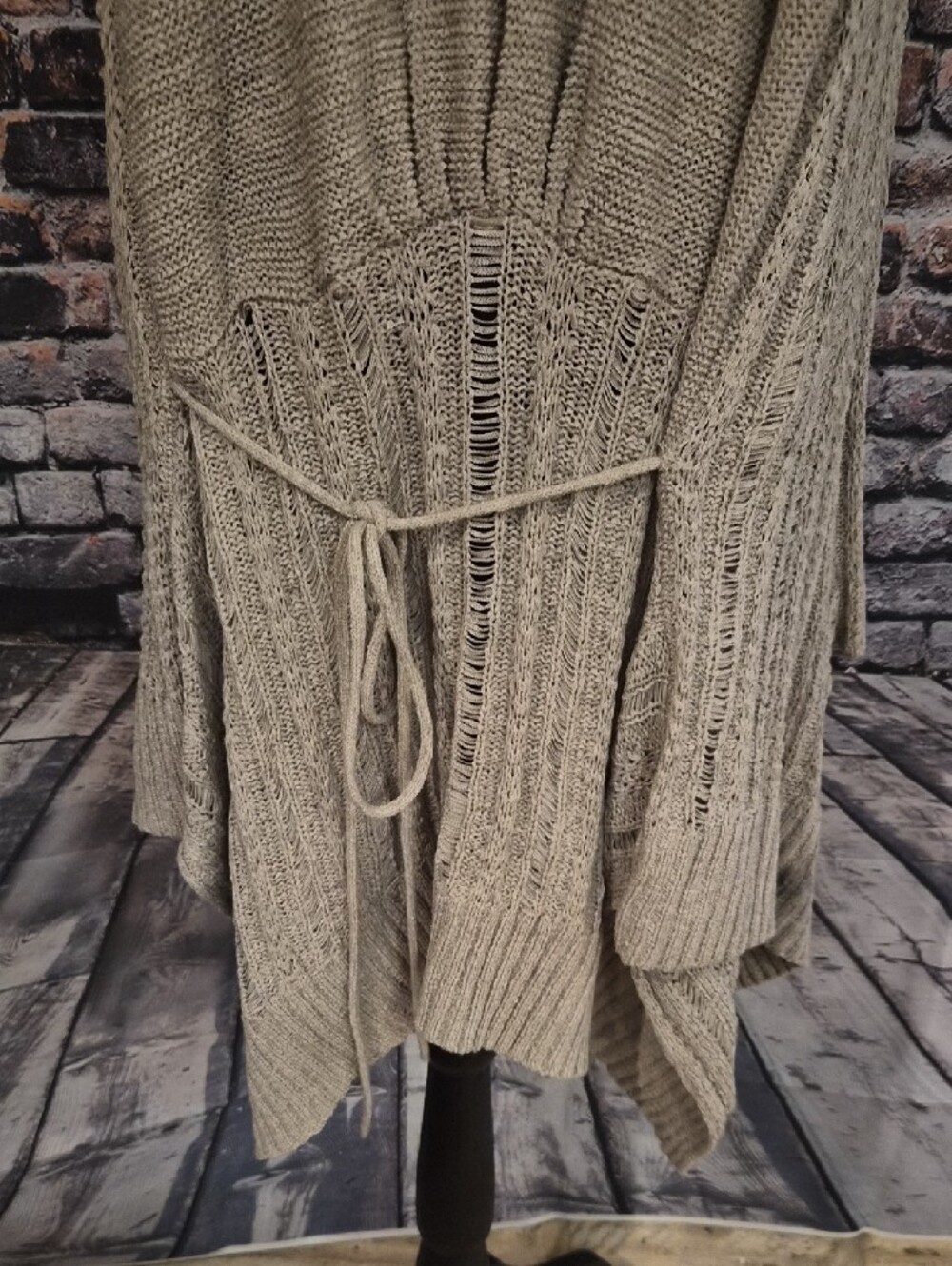 BCBGMaxAzria Sleeveless Ribbed Open-Front Cardigan - Taupe - Picture 9 of 9